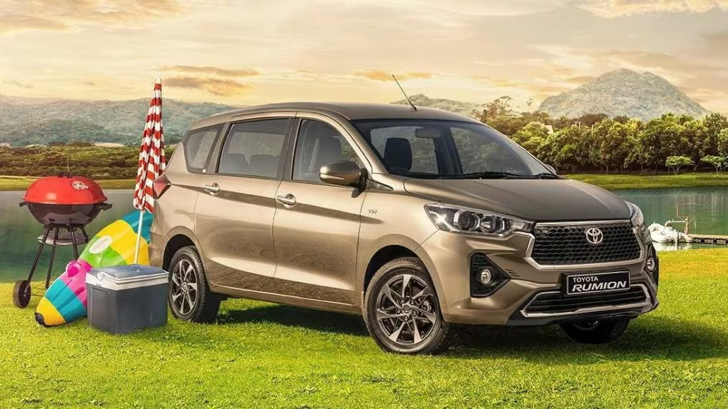 Toyota Rumion to Launch in India this September, Taking on Maruti Ertiga