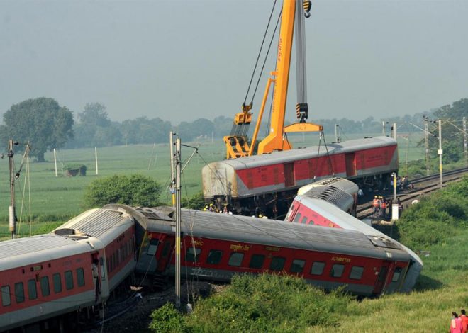 North East Express Train Derails in Bihar, 4 Dead and 30 Injured