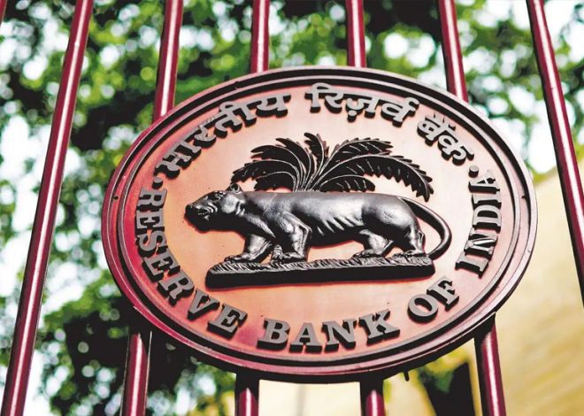 Regulatory Action: RBI Penalizes 4 Co-operative Banks, Cancels License of 1
