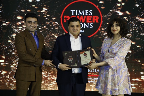 Vijay Jain, Managing Director of Star Estate Bags Prestigious Times Power Icon 2024 Award
